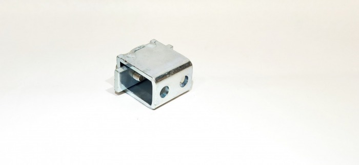 Zaczep do zamknięć tył