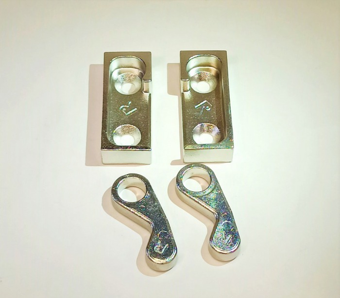 Gniazdo i hak do zamka wewnętrznego 16 mm