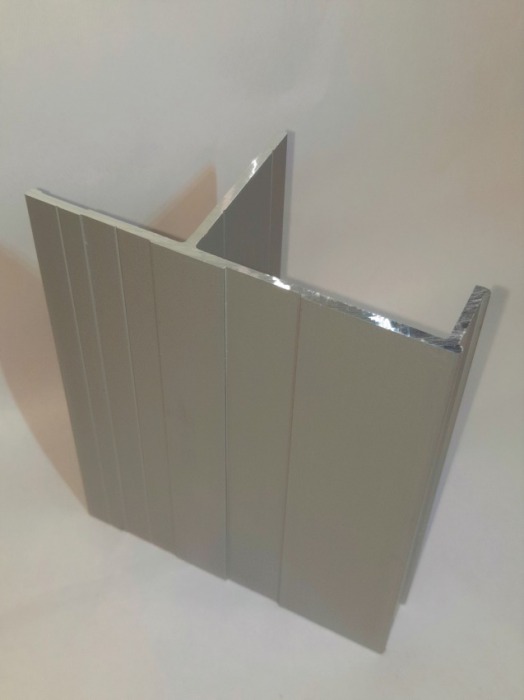 Profil obwodowy kontenera