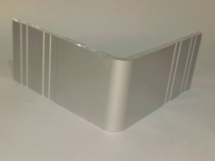 Kątownik aluminiowy anodowany
