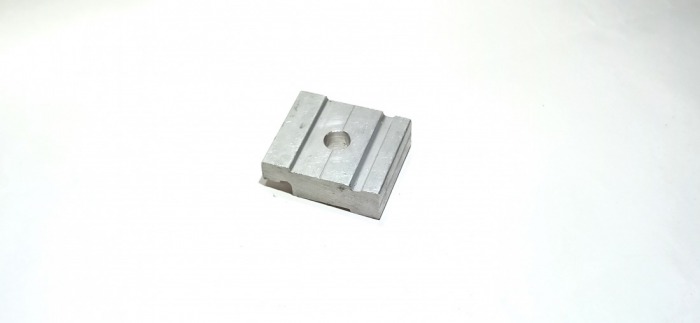 Zworka aluminiowa dół